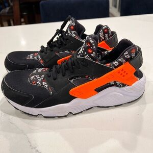 Men’s Nike Hurricane Sneakers